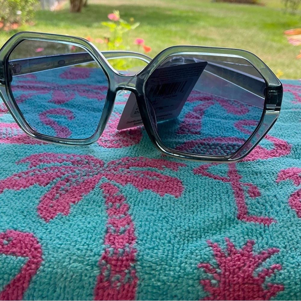 Hexagonal Blue Sunglasses